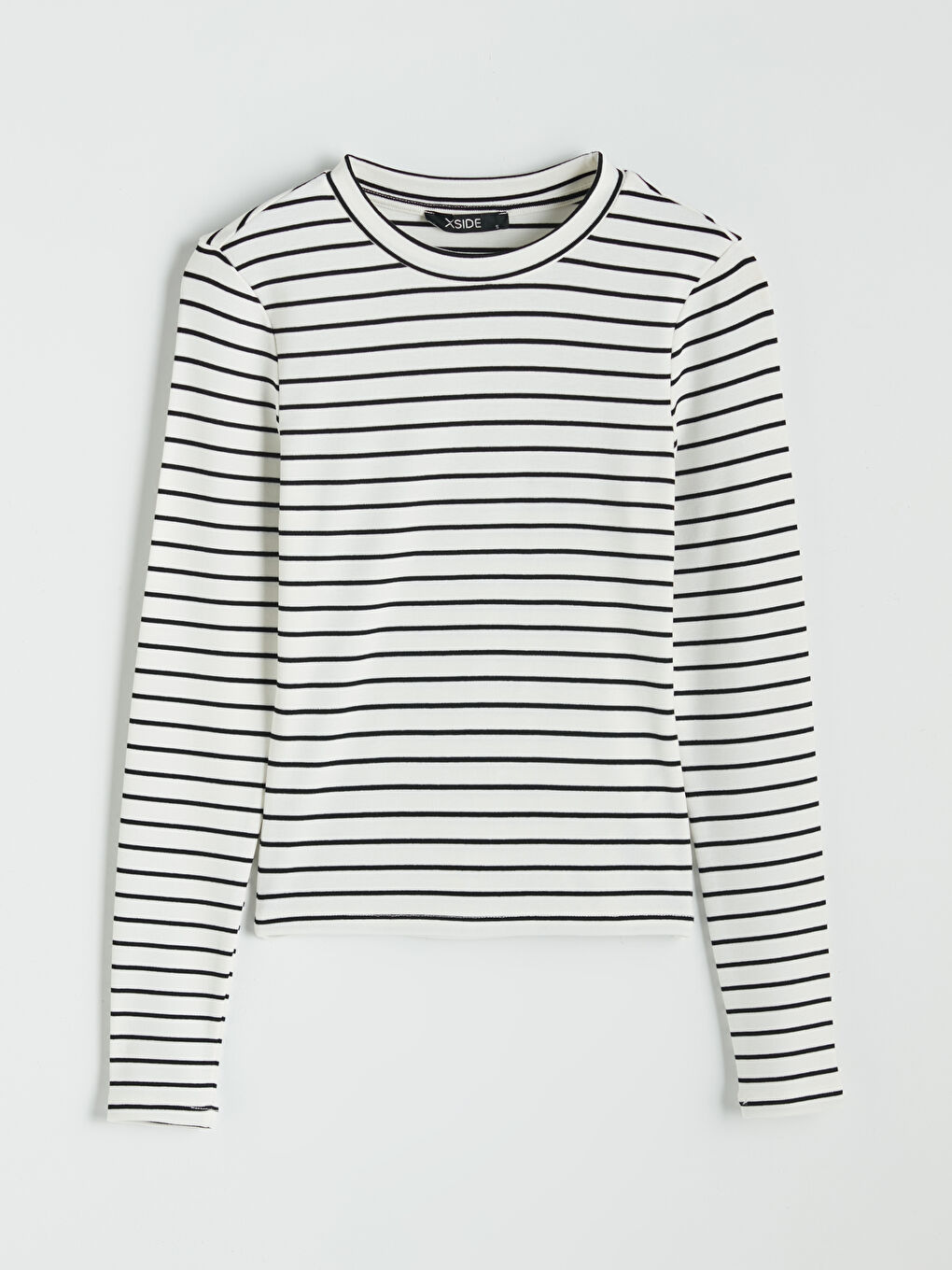 Siyah Bisiklet Yaka Çizgili Kadın Body