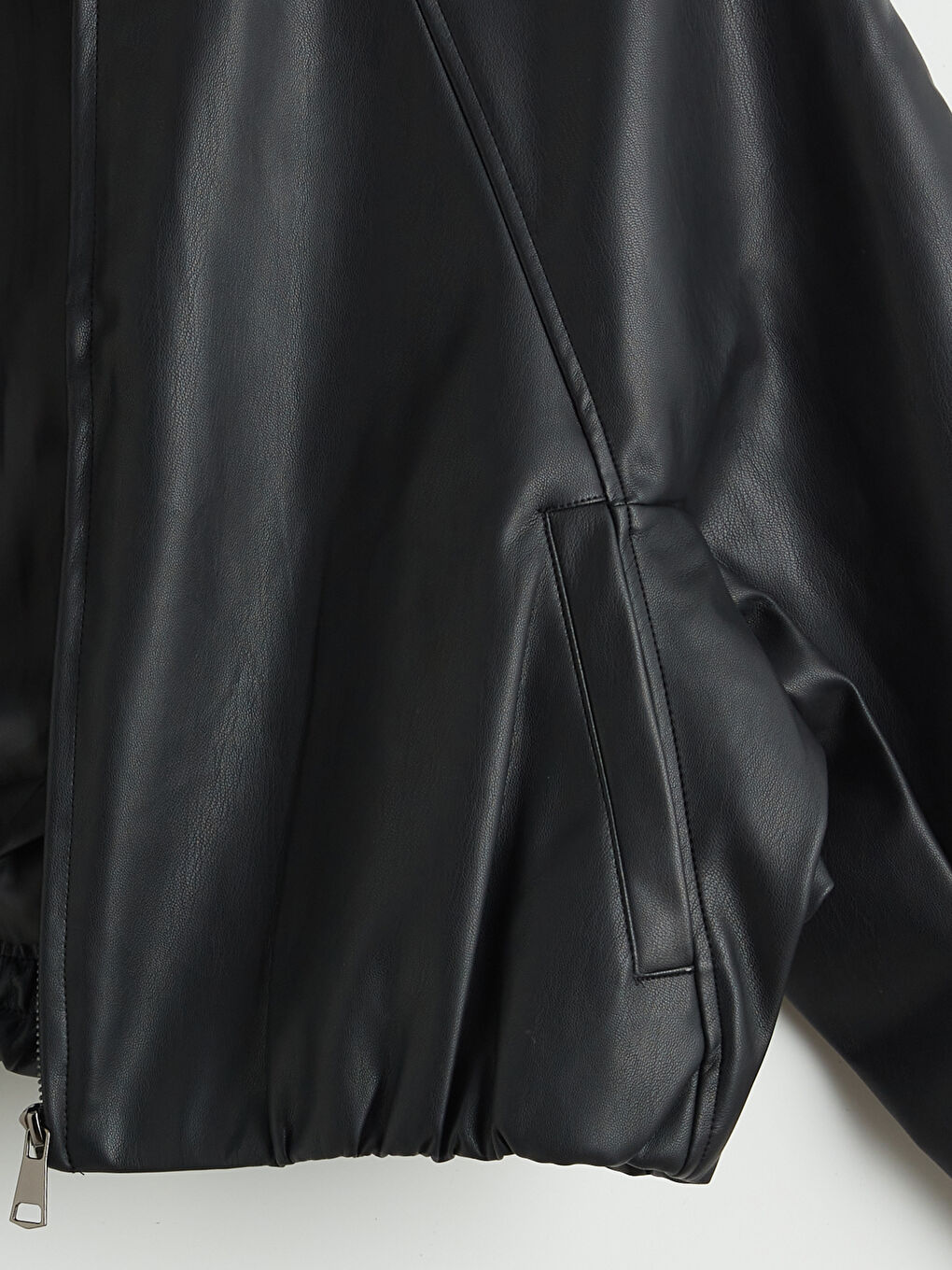 Siyah Gömlek Yaka Oversize Kadın Deri Görünümlü Ceket-3