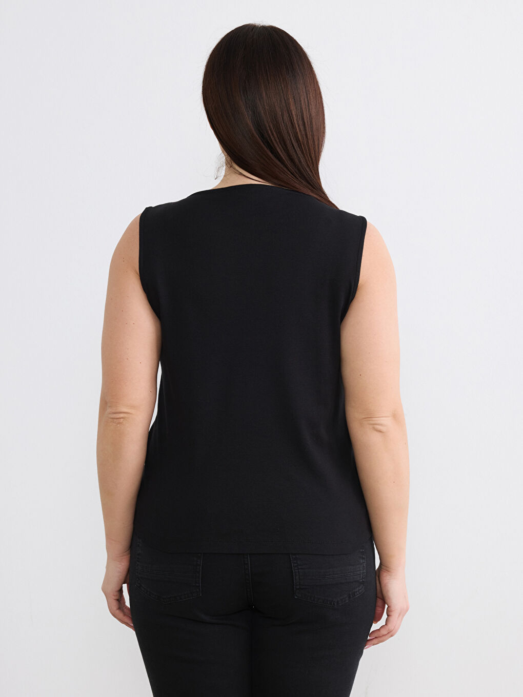 Siyah Bisiklet Yaka Boncuk İşlemeli Kadın Atlet-7