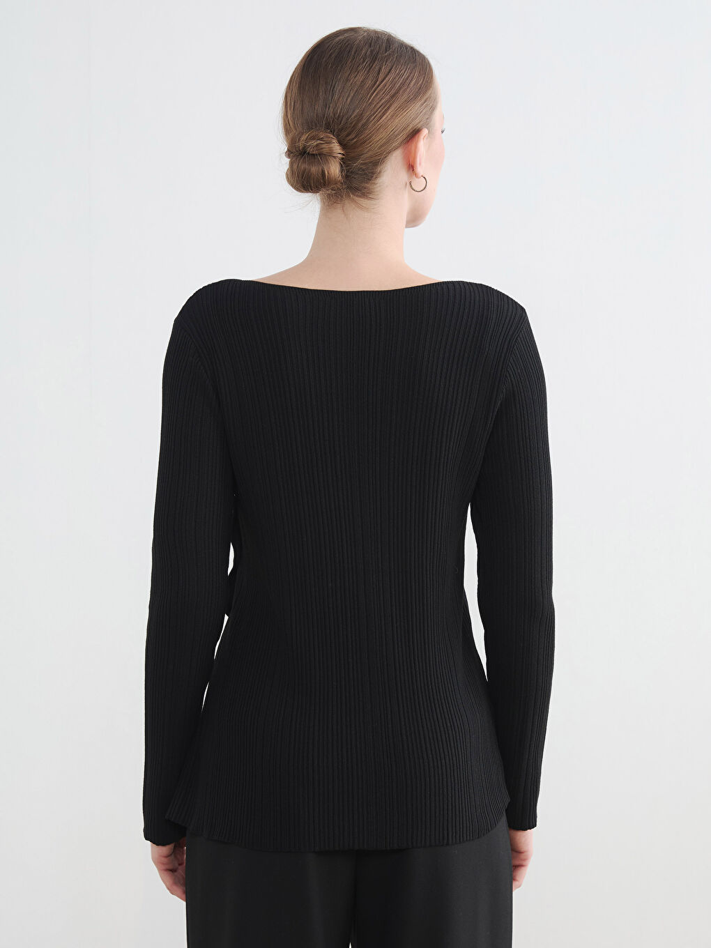 Crew Neck Women's Knitwear Sweater-3