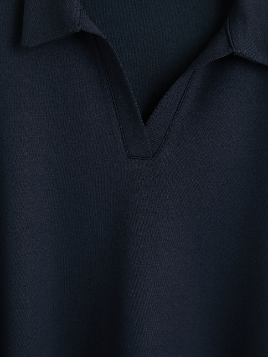 Lacivert Polo Yaka Fırfırlı Soft Touch Kadın Tişört-2