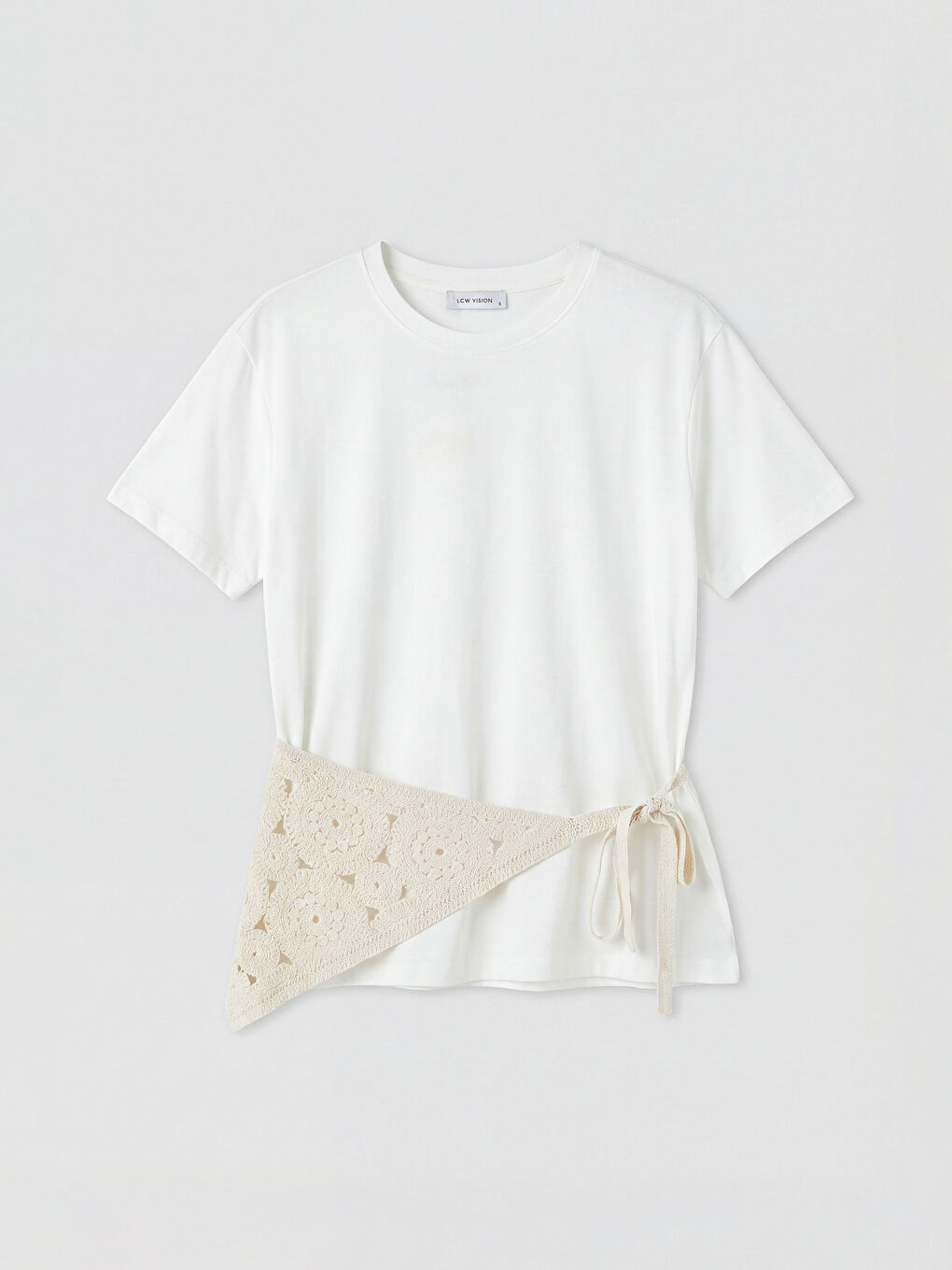 Beyaz Şal Bağlamalı Kroşe Detaylı Bluz