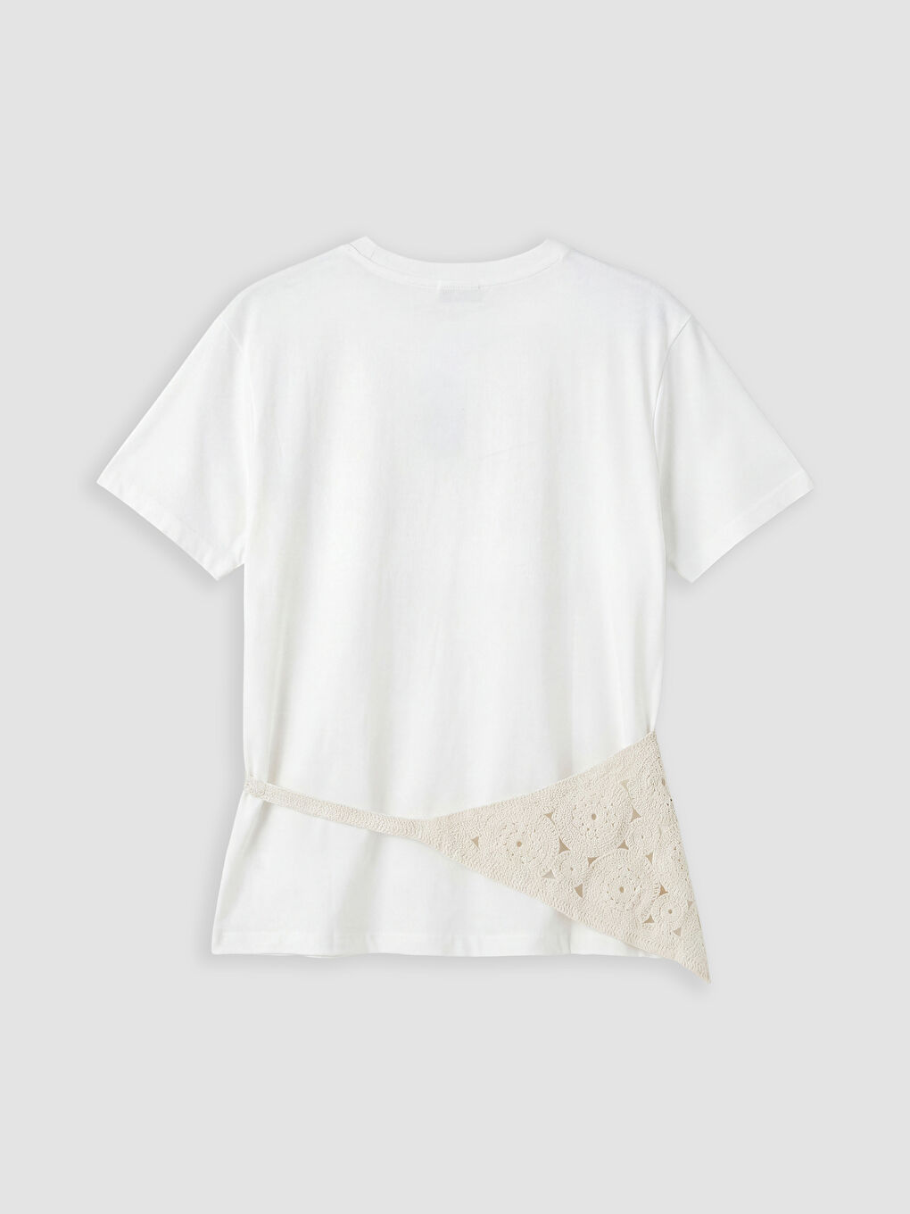 Beyaz Şal Bağlamalı Kroşe Detaylı Bluz-1