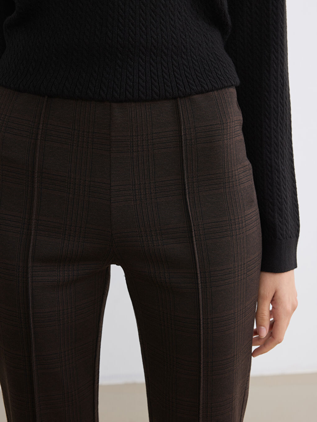 Kahverengi Yüksek Bel İspanyol Paça Ekose Kadın Pantolon-2