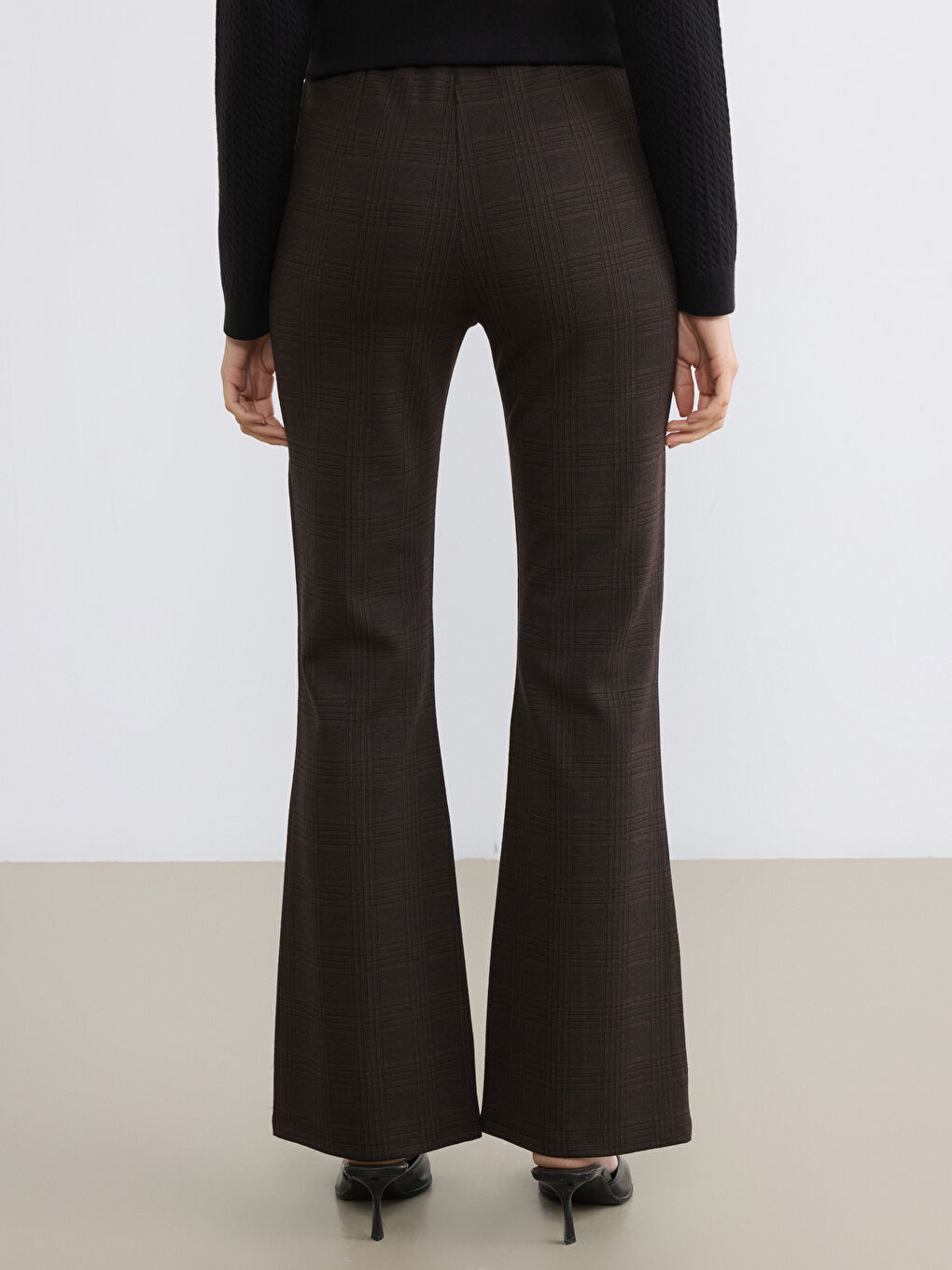 Kahverengi Yüksek Bel İspanyol Paça Ekose Kadın Pantolon-3