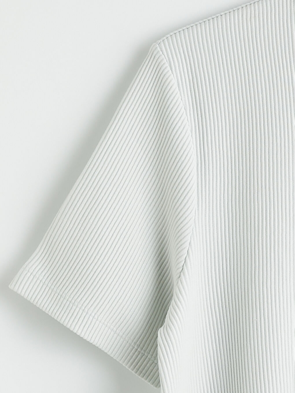 Gri Bisiklet Yaka Fitilli Erkek Tişört-5