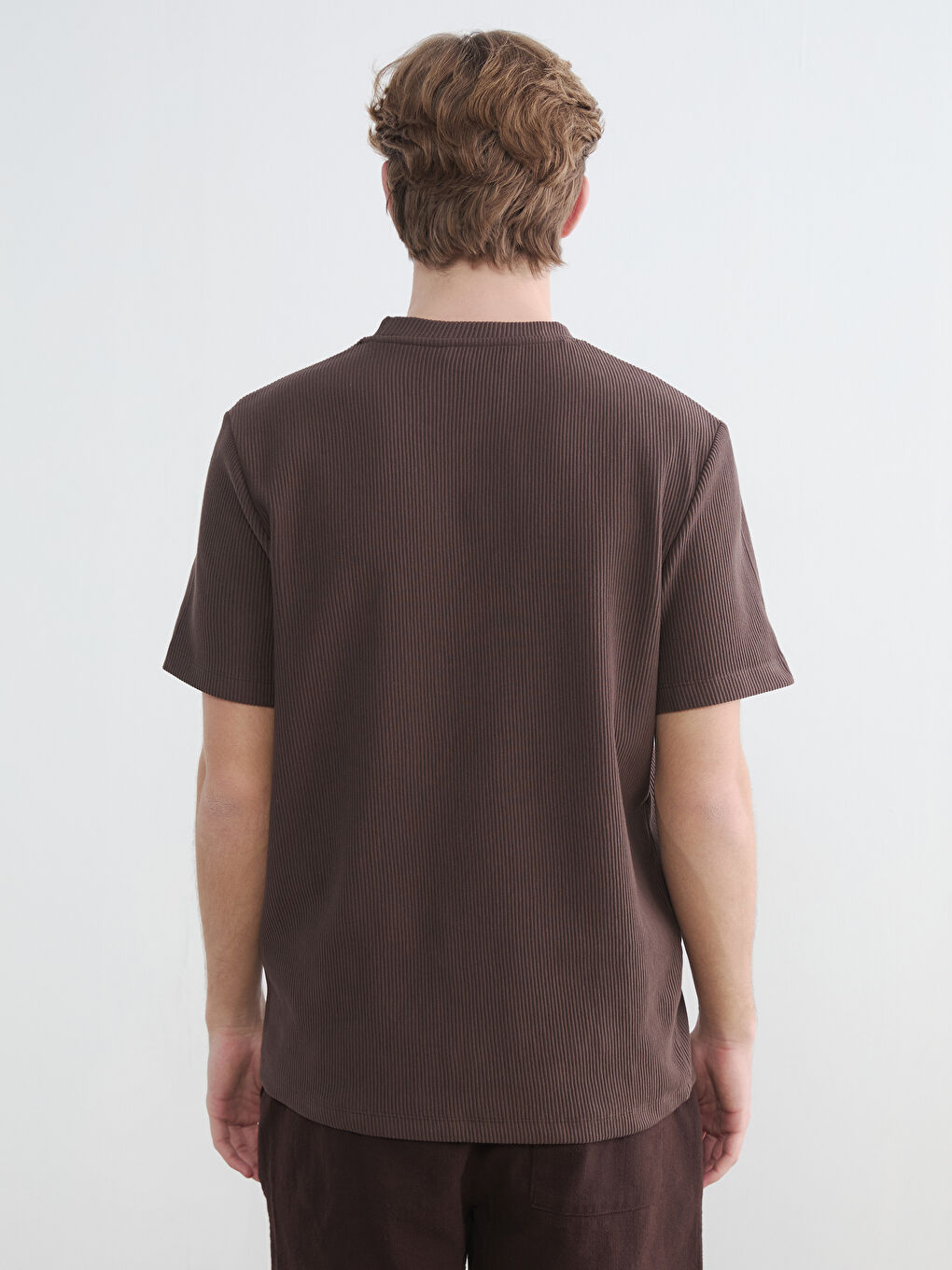 Kahverengi Bisiklet Yaka Fitilli Erkek Tişört-3