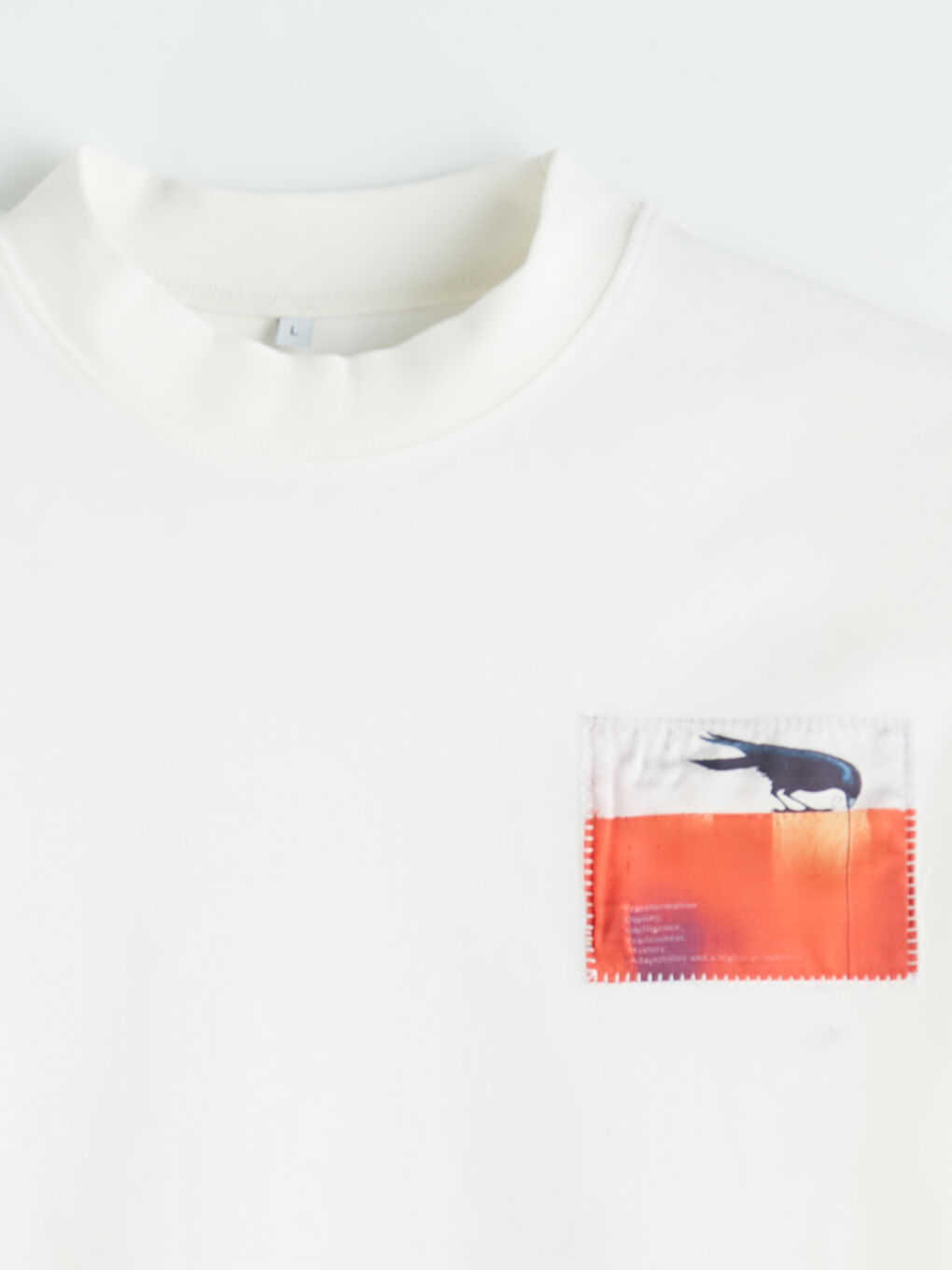 Beyaz Bisiklet Yaka Baskılı Erkek Tişört-4