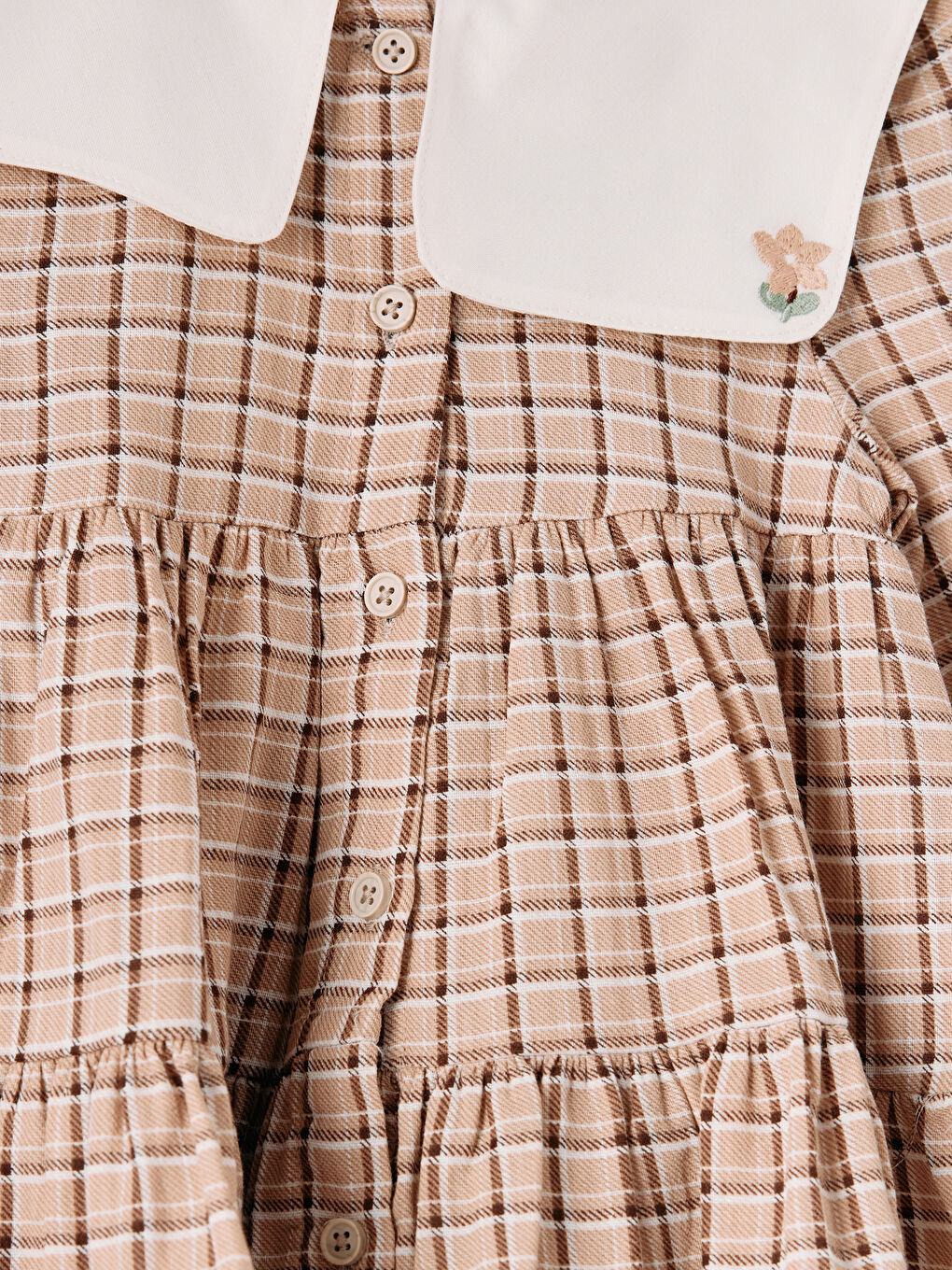 Kahverengi Bebe Yaka Nakışlı Kız Bebek Gabardin Elbise-2