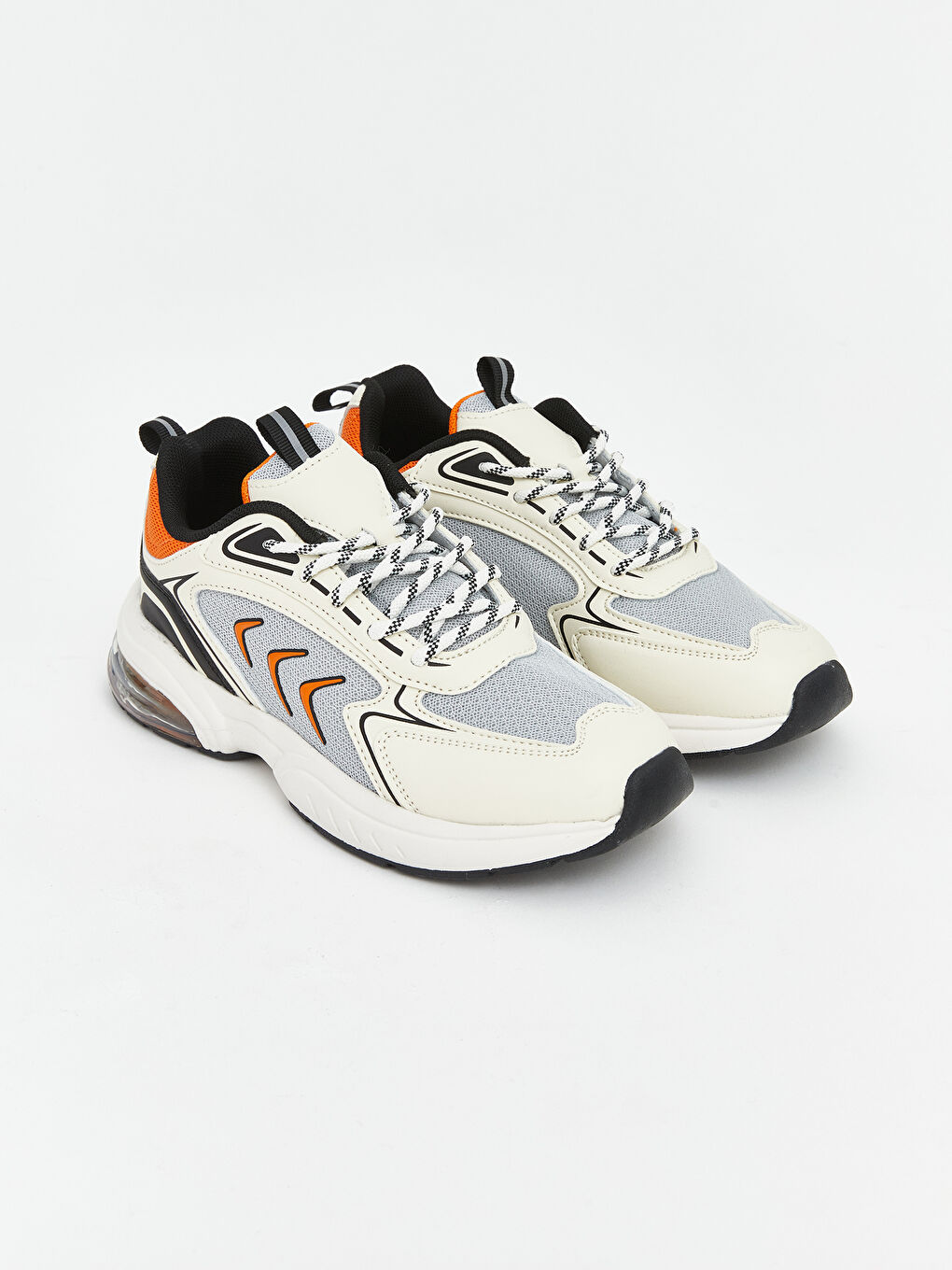 Beyaz Bağcıklı Erkek Çocuk Spor Ayakkabı