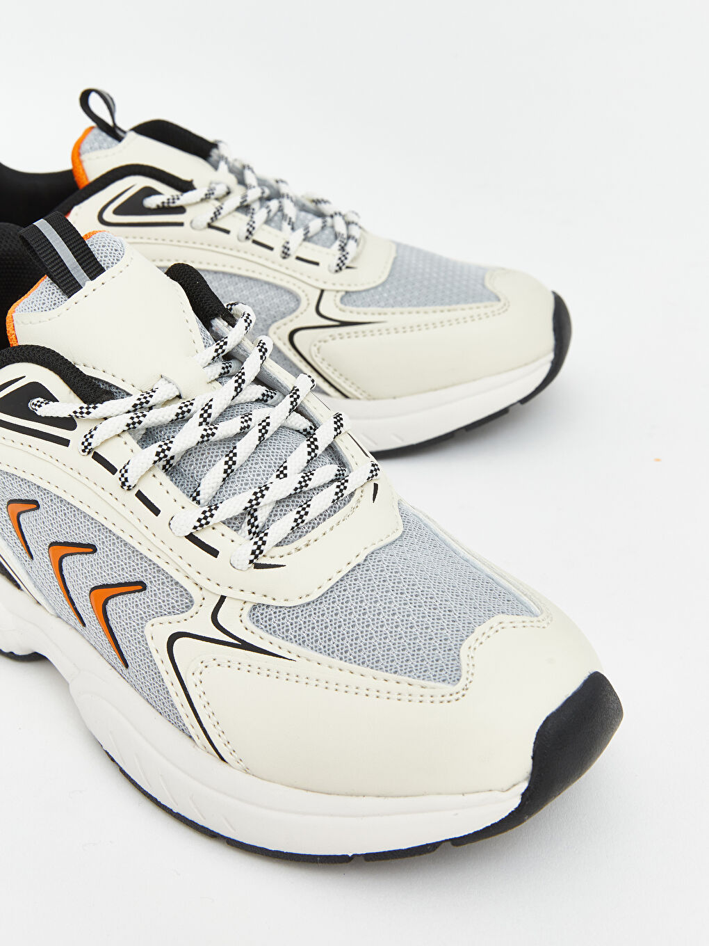 Beyaz Bağcıklı Erkek Çocuk Spor Ayakkabı-2