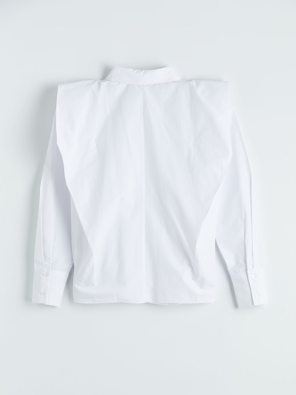 Beyaz Omuzları Volanlı Kadın Gömlek-4