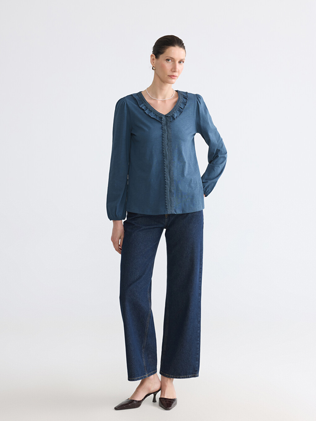 V Neck Lace Detailed Frilled Blouse-1