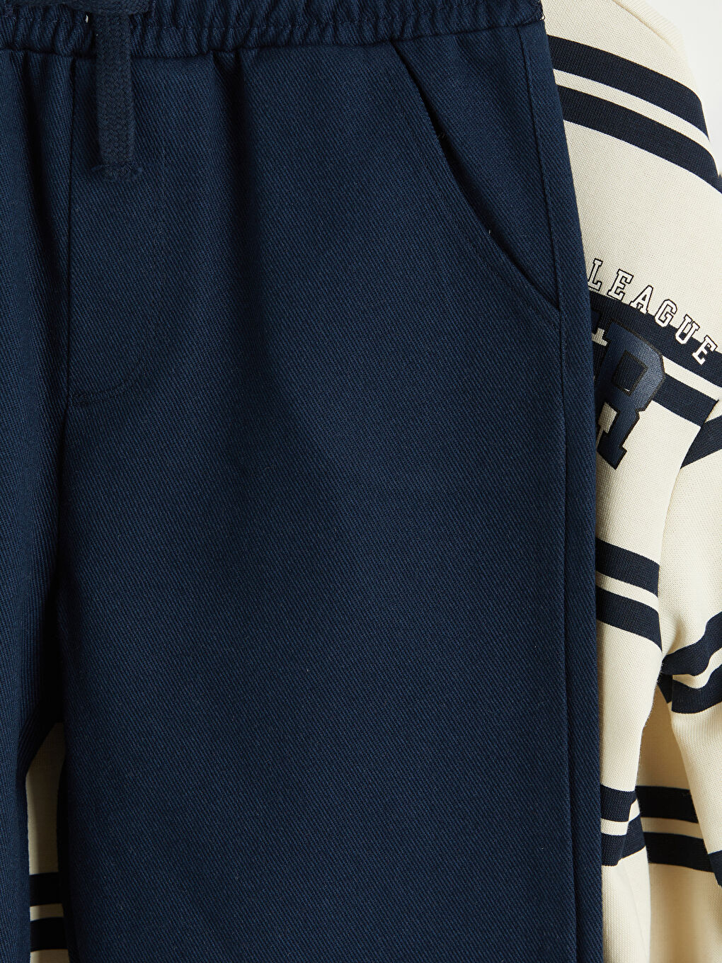 Lacivert Çizgili Erkek Çocuk Tişört ve Pantolon-6