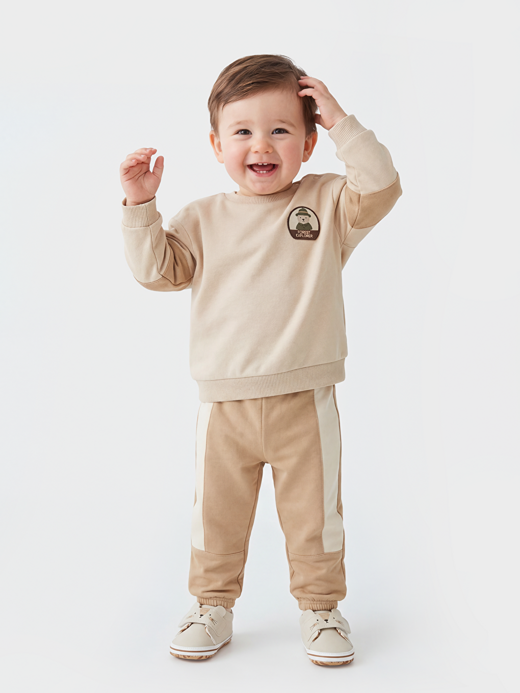 Bej Nakışlı Erkek Bebek Eşofman Takımı