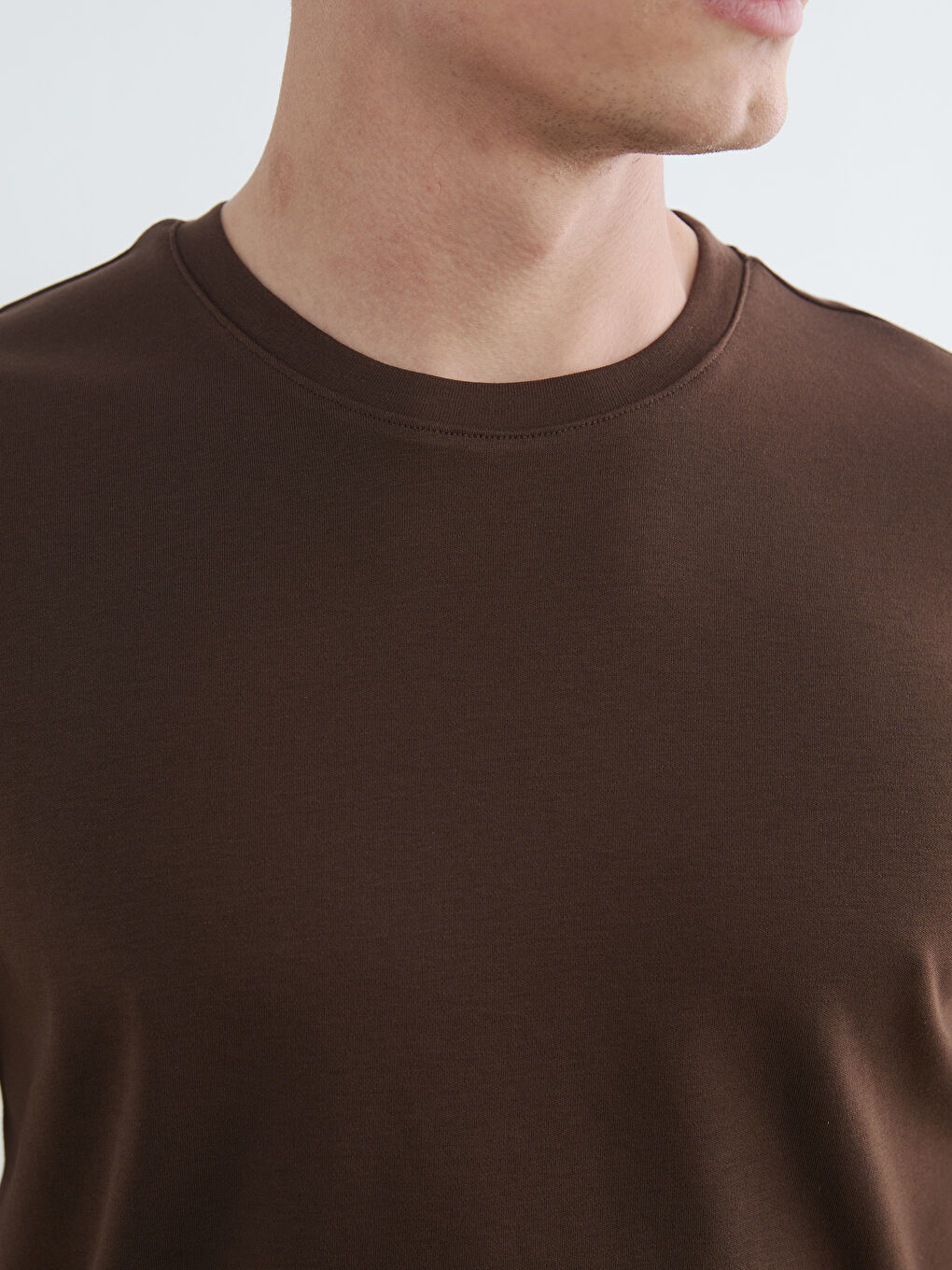 Kahverengi Relaxed Fit  Bisiklet Yaka Erkek Tişört-4