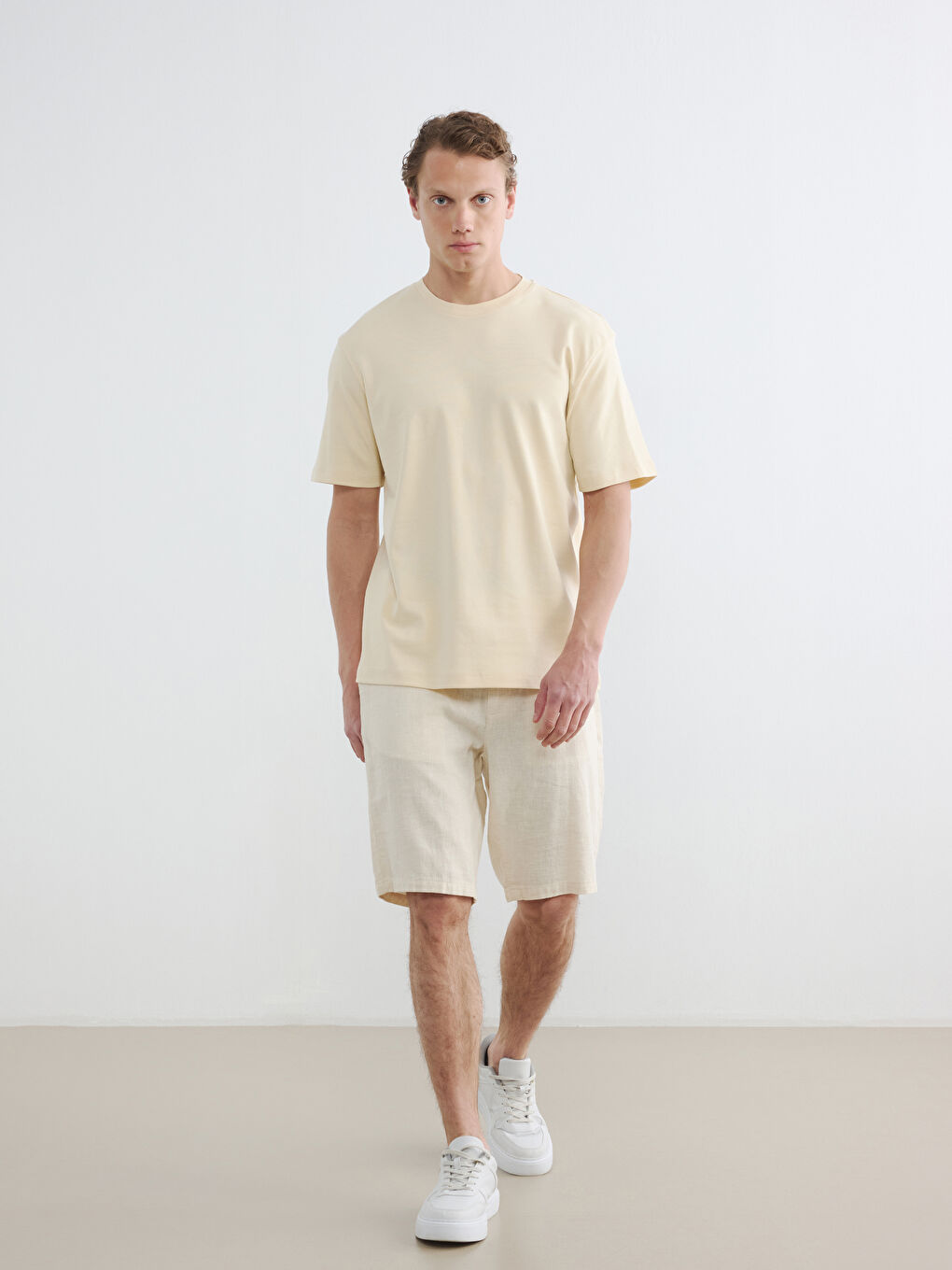 Relax Fit Crew Neck Men's T-Shirt-1