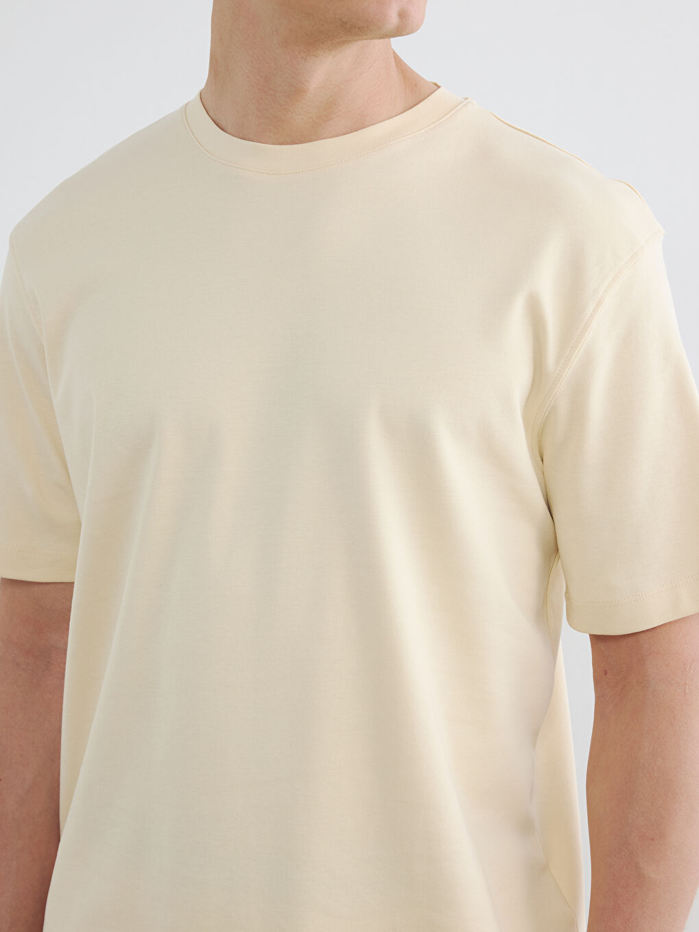 Relax Fit Crew Neck Men's T-Shirt-2