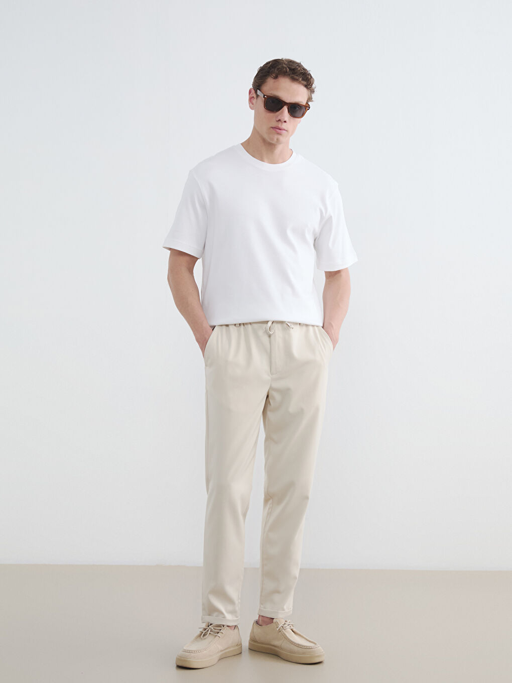 Beyaz Relaxed Fit  Bisiklet Yaka Erkek Tişört-1