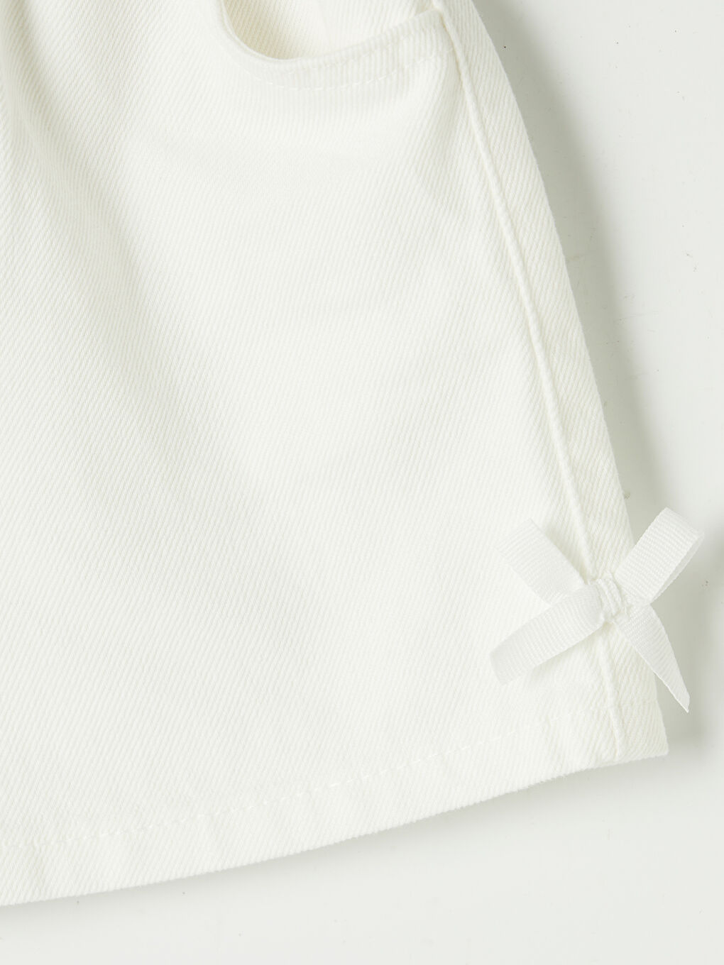 Beyaz Beli Lastikli Kız Çocuk Şort Etek-2