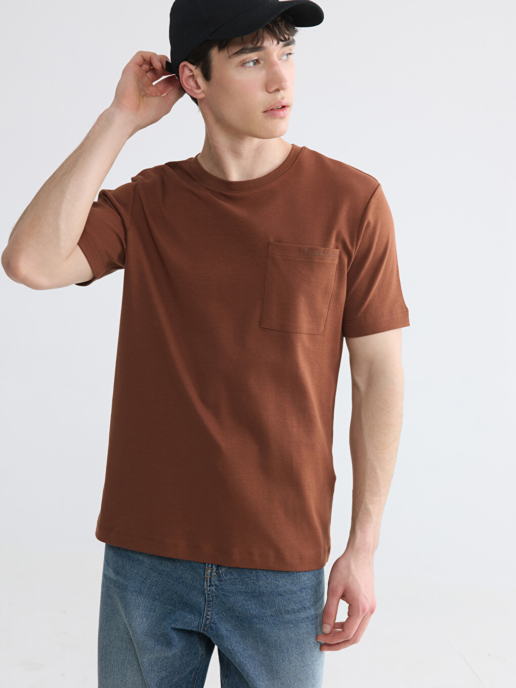 Crew Neck Pocketed Men's T-Shirt