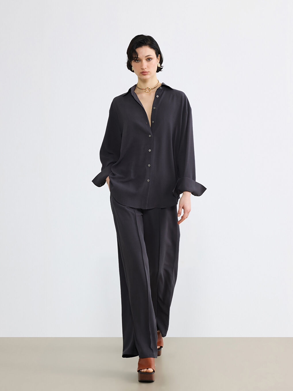 Antrasit Loose Fit Kadın Gömlek-2