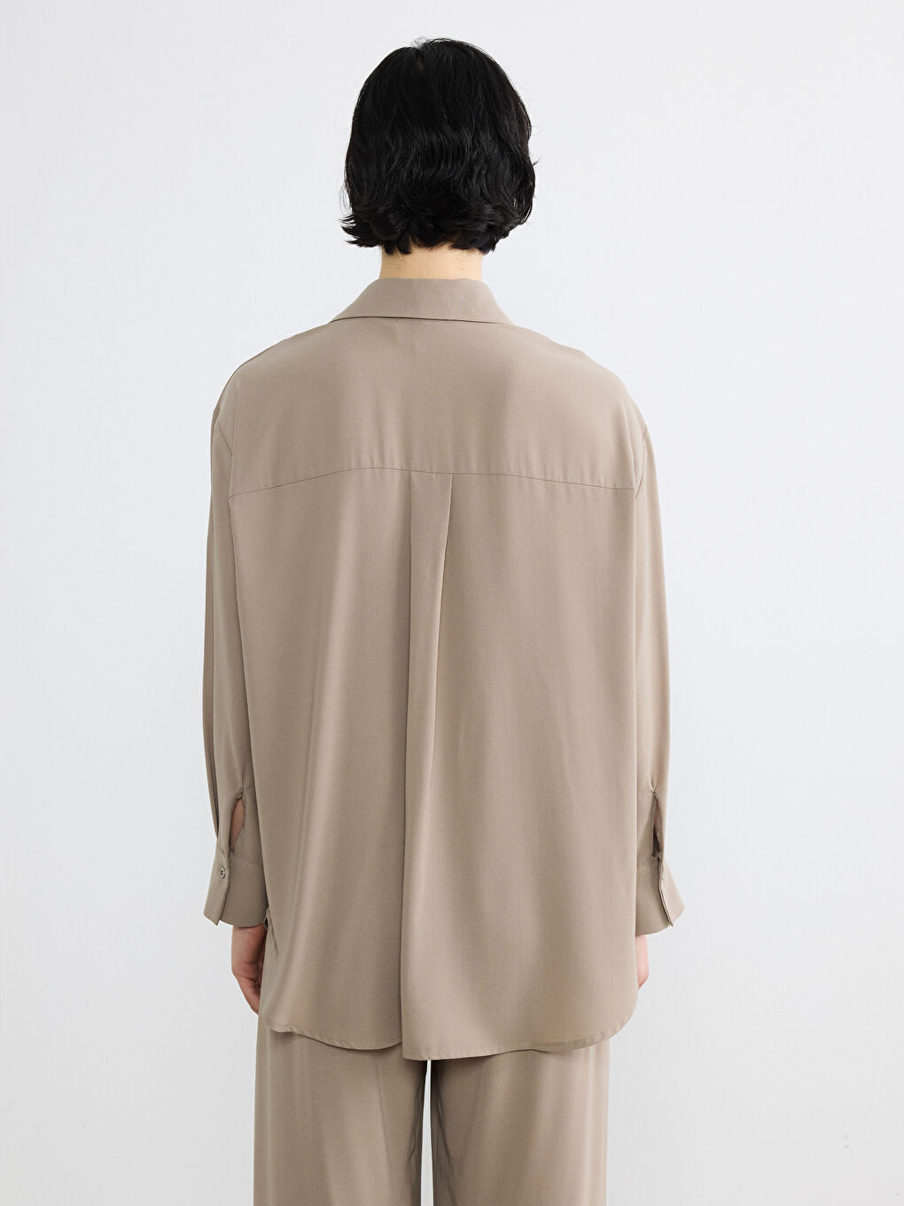 Bej Loose Fit Kadın Gömlek-4