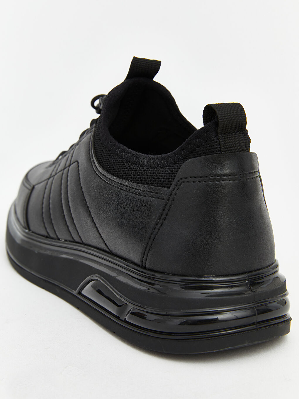 Siyah Deri Görünümlü Erkek Spor Ayakkabı-4