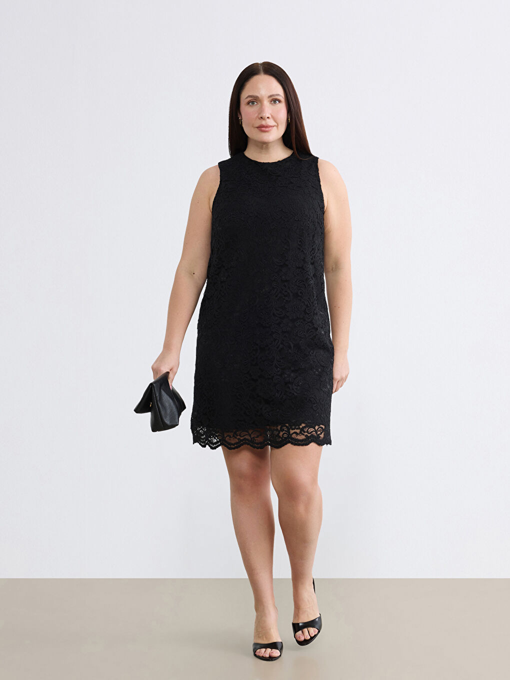 Siyah Bisiklet Yaka Dantelli Mini Elbise-1