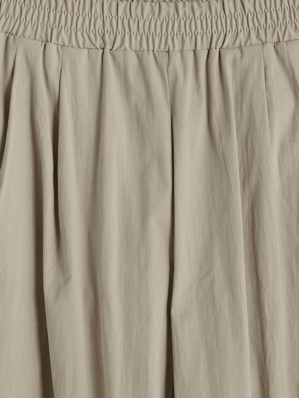 Bej Beli Lastikli Pileli Kadın Pantolon-2