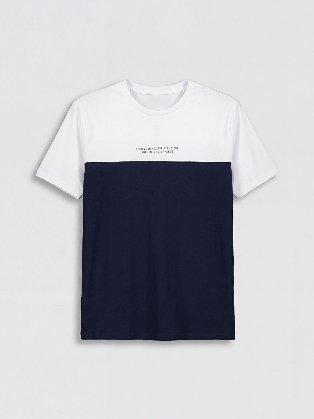 تي شيرت أبيض رجال