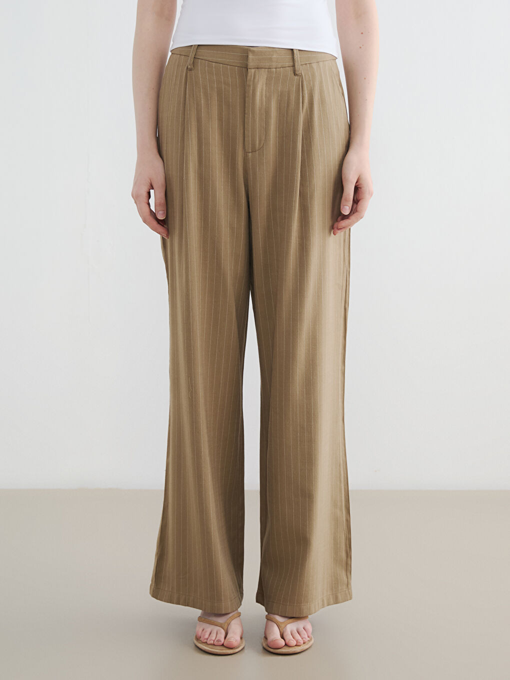 Haki Çizgili Keten Karışımlı Kadın Pantolon-1
