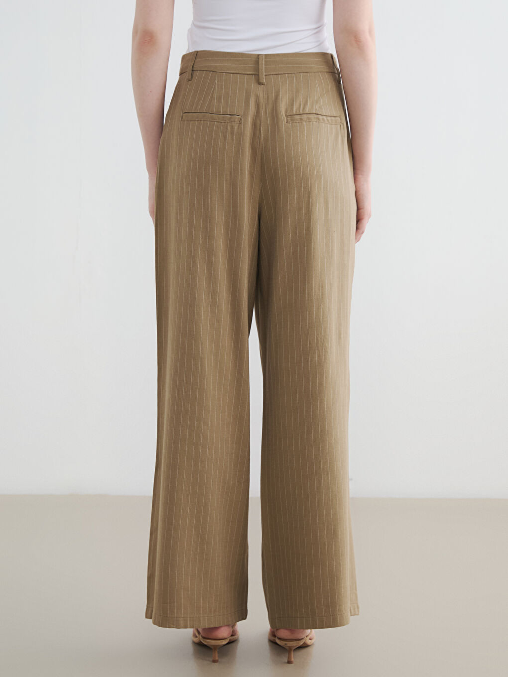 Haki Çizgili Keten Karışımlı Kadın Pantolon-3