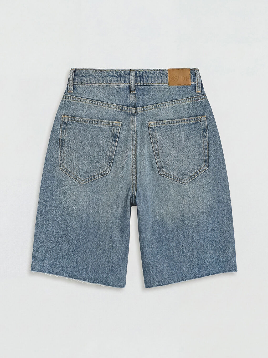 Mavi Bermuda Fit Kadın Jean Şort-5