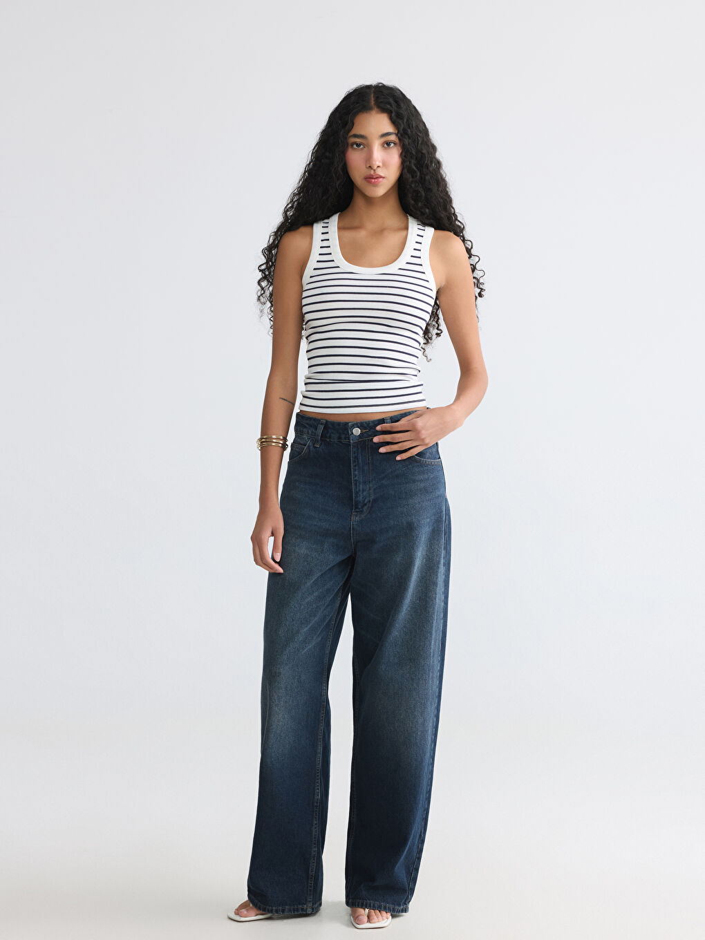 Lacivert U Yaka Çizgili Kadın Atlet-1