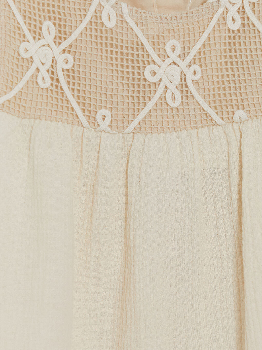 Ekru Dantel Detaylı Fırfırlı Kız Çocuk Elbise-2