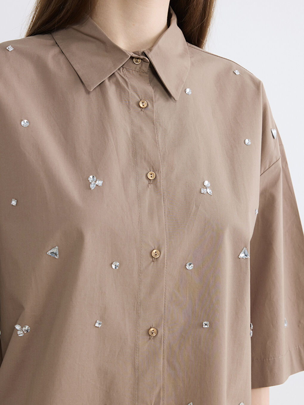 Kahverengi Taş İşlemeli Kadın Gömlek-2