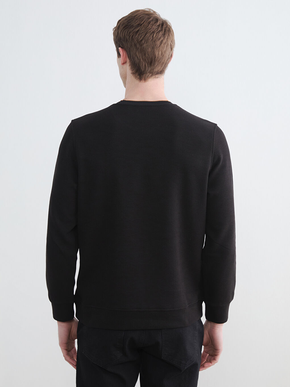 Siyah Bisiklet Yaka Şerit Detaylı Erkek Sweatshirt-3