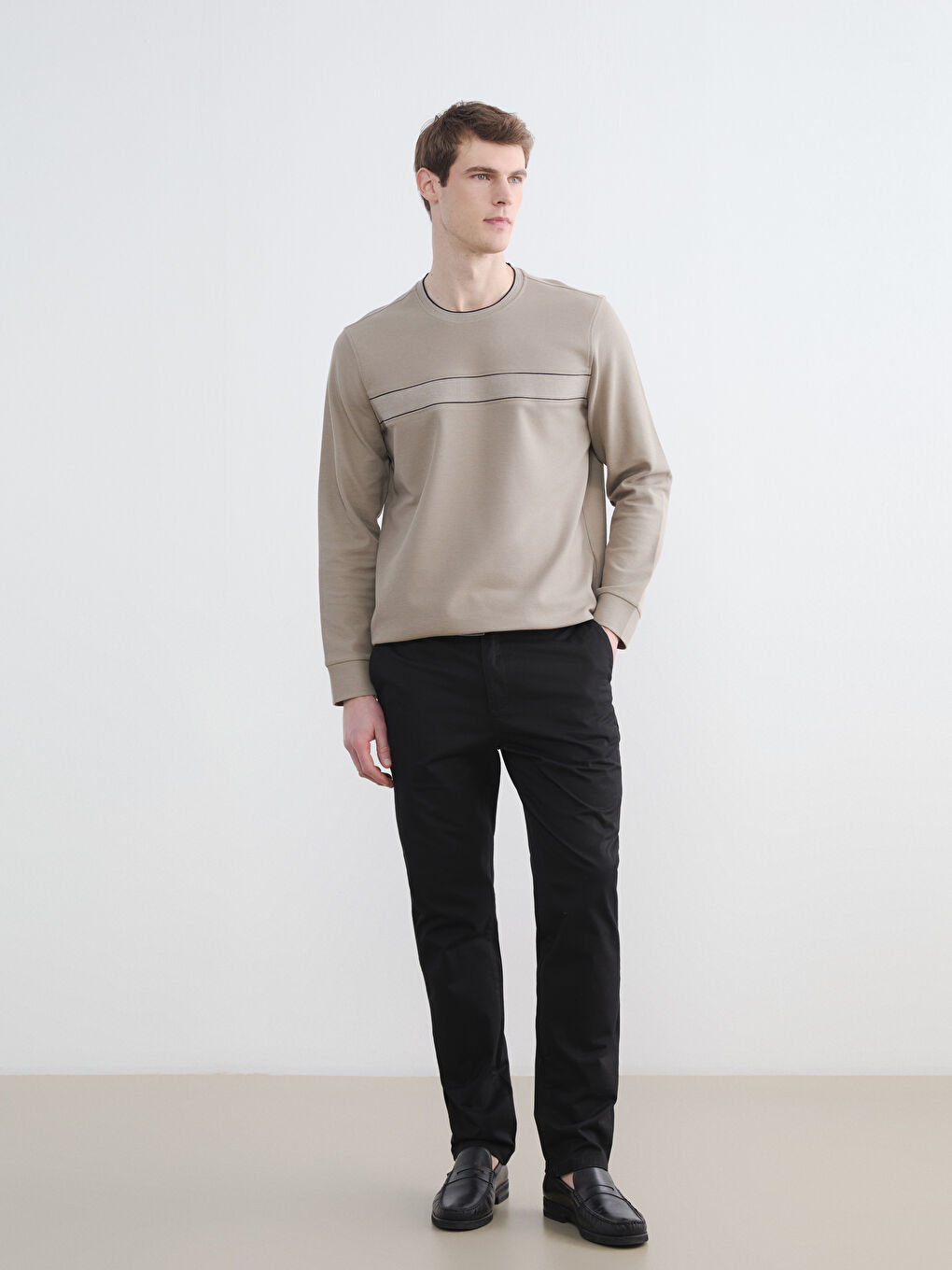 Bej Bisiklet Yaka Baskılı Erkek Sweatshirt-1