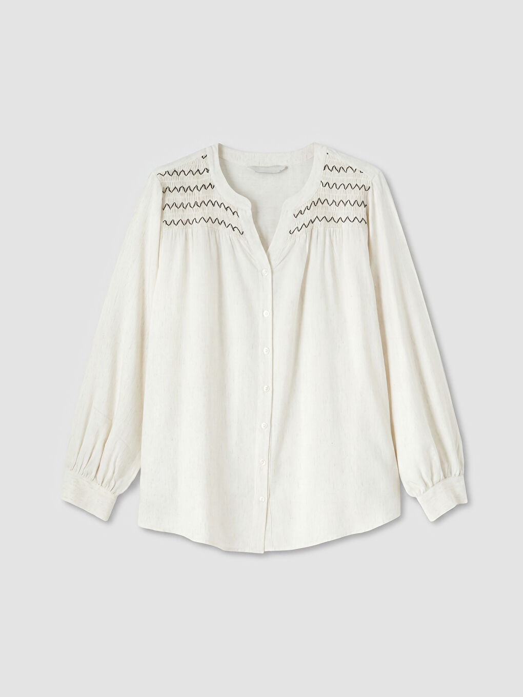 Bej Kaçık Yaka Nakışlı Keten Karışımlı Bluz