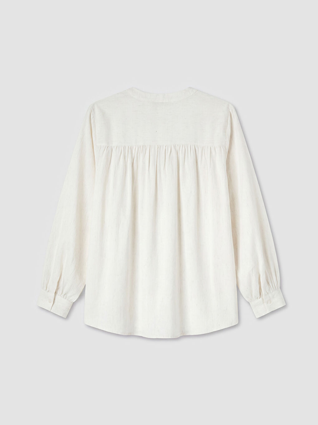 Bej Kaçık Yaka Nakışlı Keten Karışımlı Bluz-1