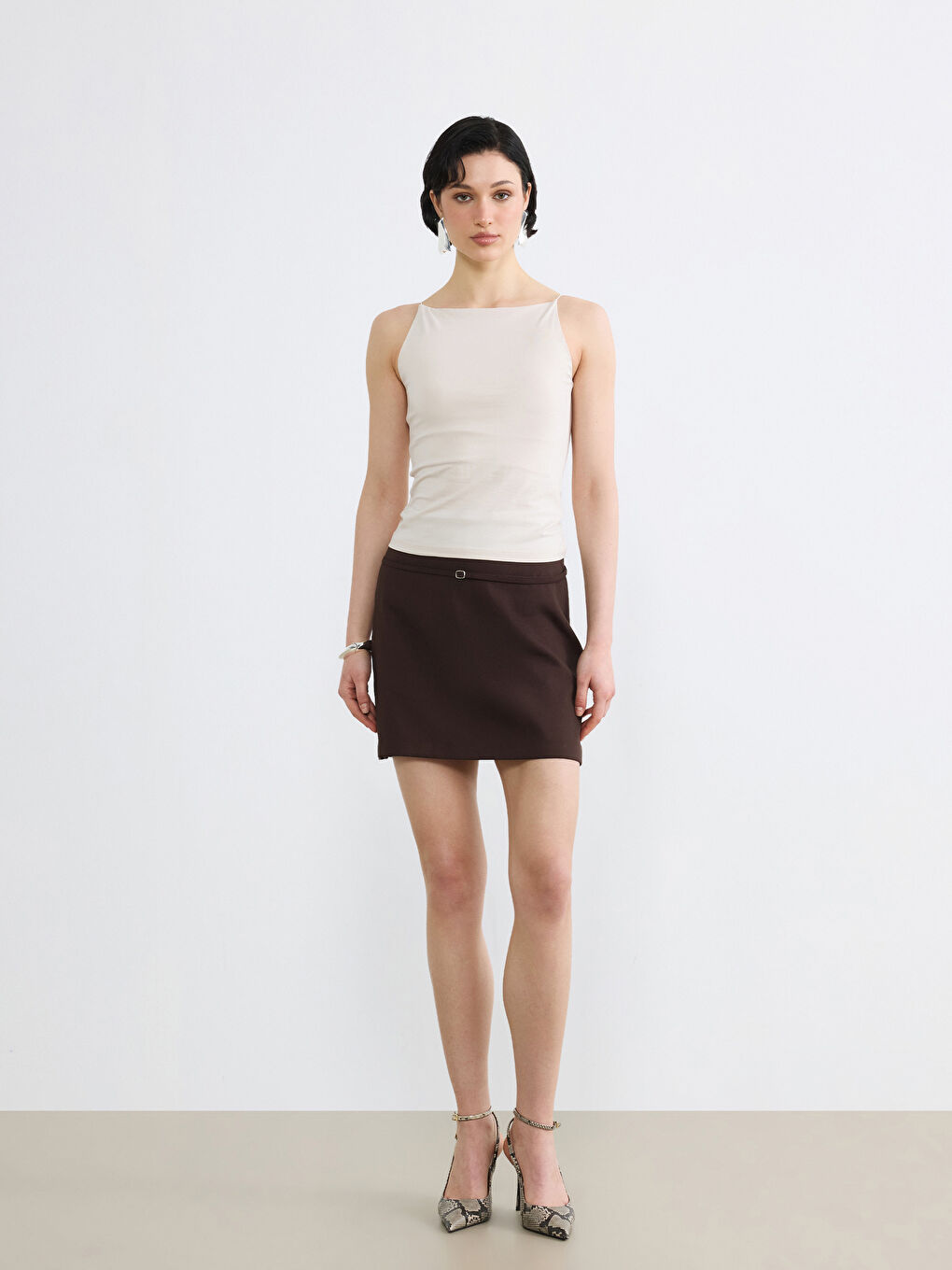 Kahverengi Beli Fermuarlı Mini Şort Etek