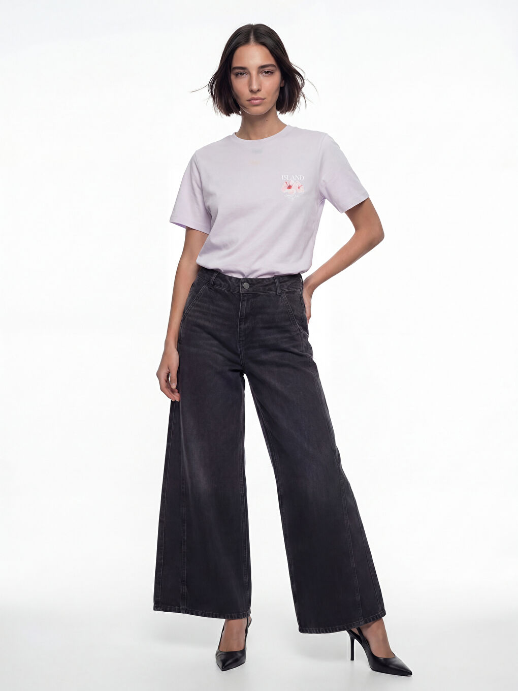 Lila Bisiklet Yaka Baskılı Kadın Tişört-1