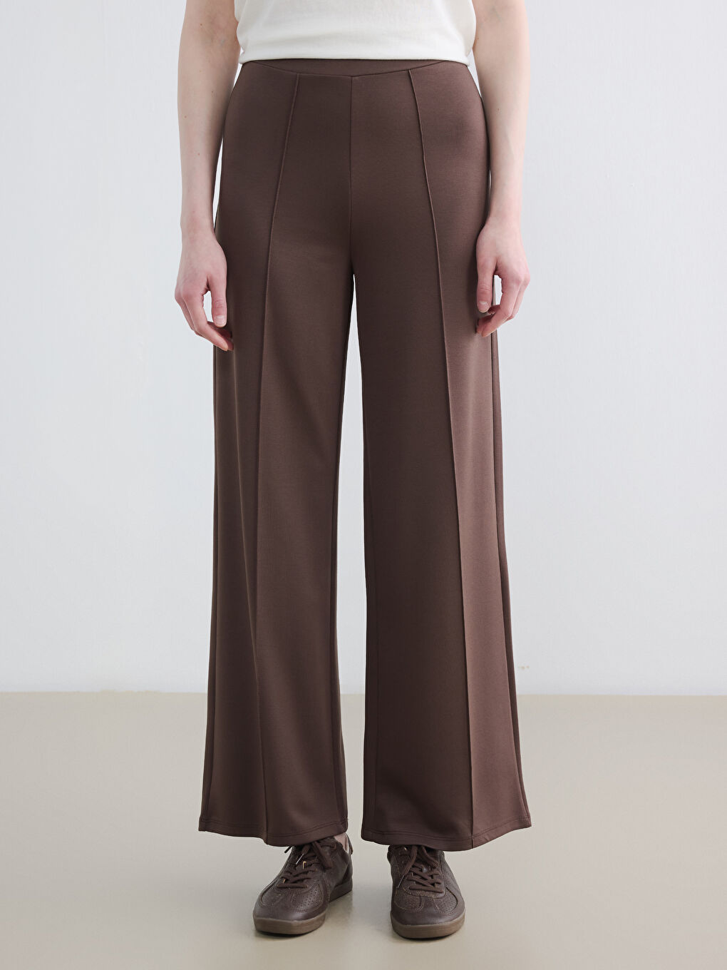 Elastic Waist Soft Touch Women's Sweatpants-1