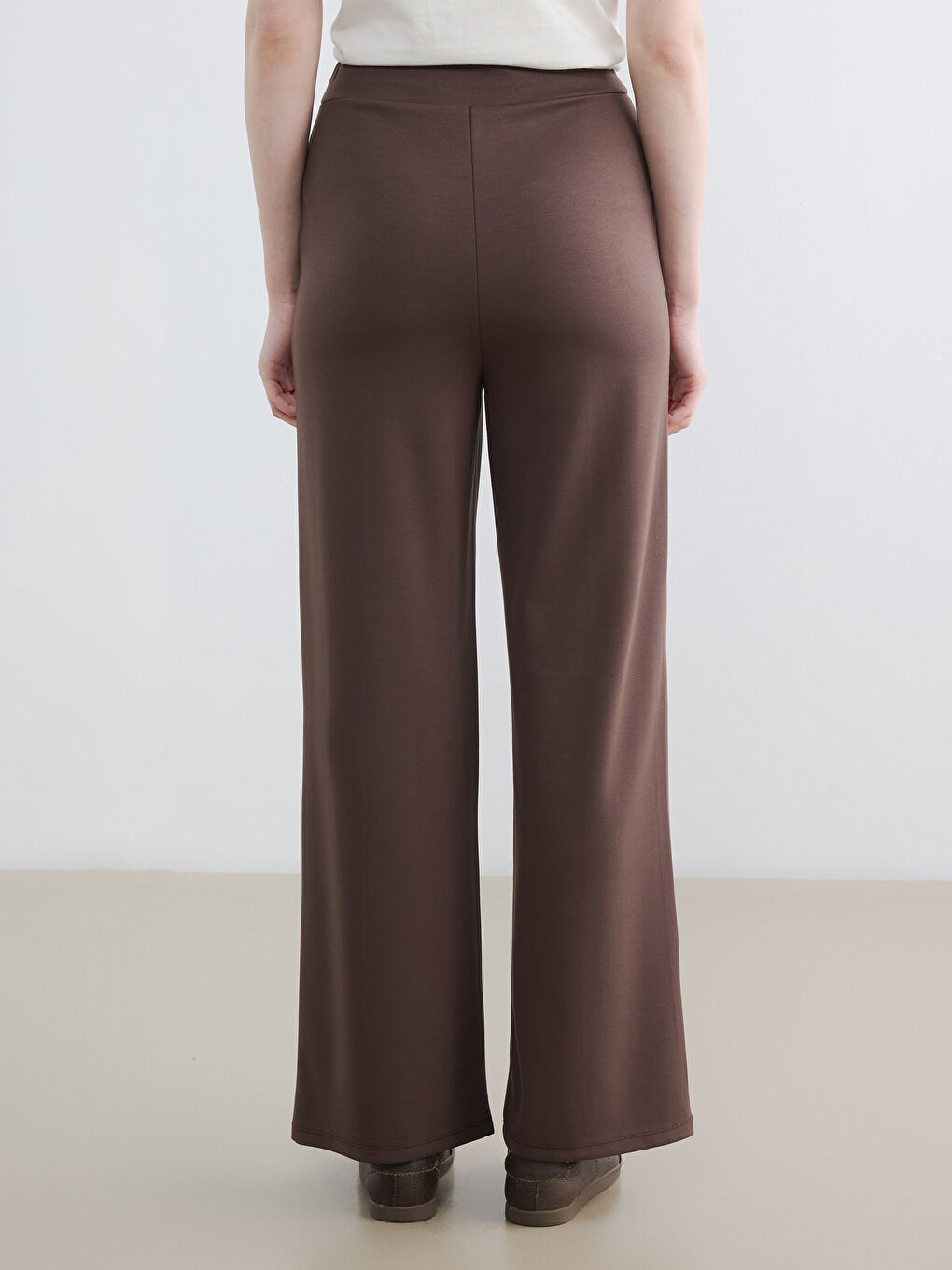 Elastic Waist Soft Touch Women's Sweatpants-3