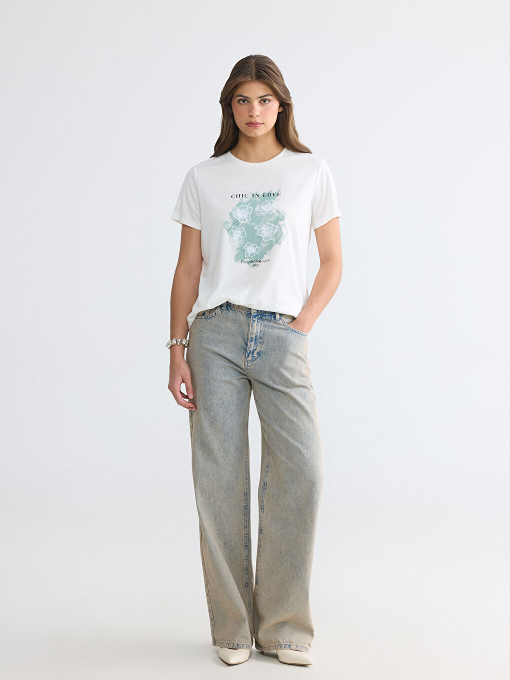 Crew Neck Embroidered Women's T-Shirt-3