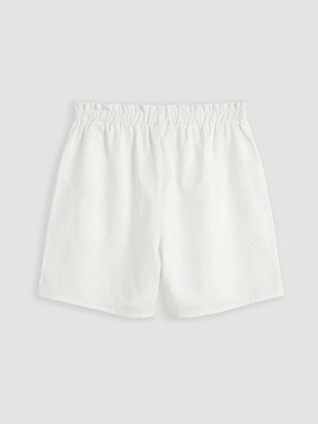 Beyaz Beli Lastikli Keten Görünümlü Kadın Plaj Şort-1