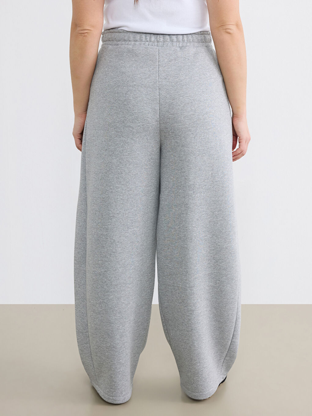 Gri Beli Lastikli Kadın Eşofman Altı-7