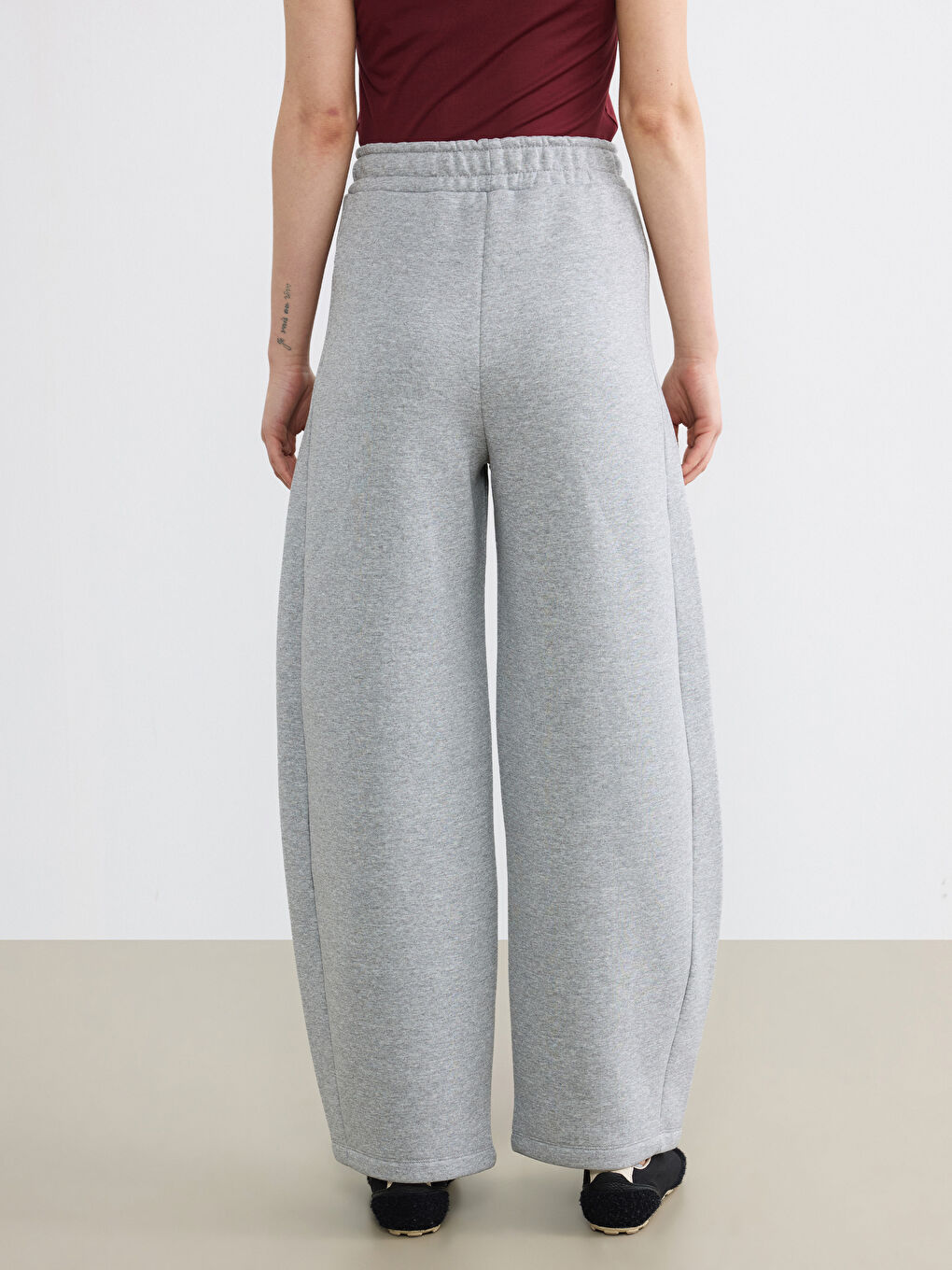 Gri Beli Lastikli Kadın Eşofman Altı-4