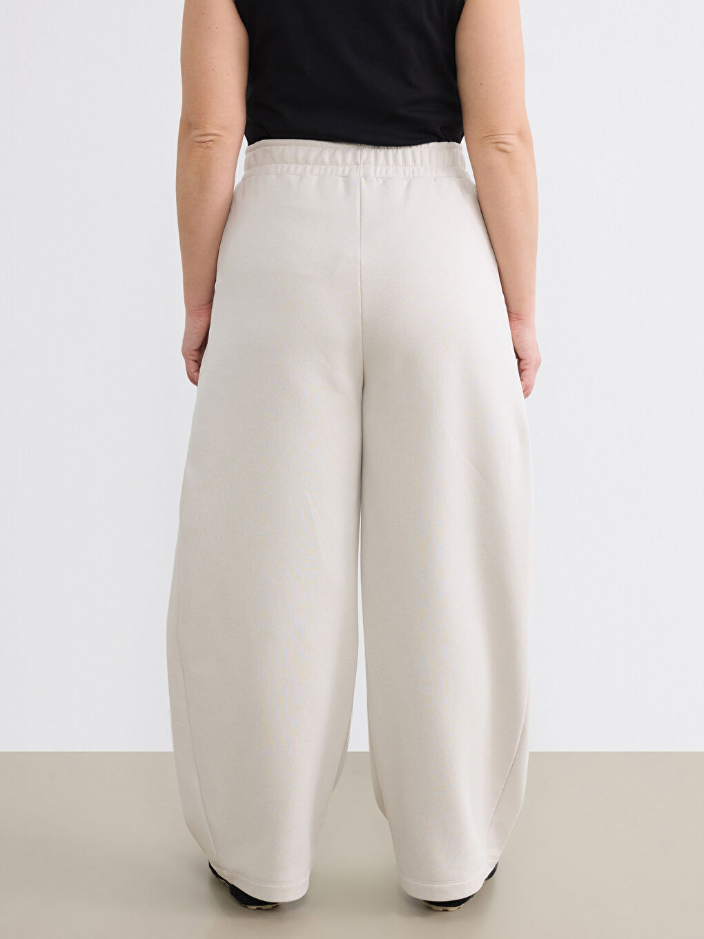 Bej Beli Lastikli Kadın Eşofman Altı-7